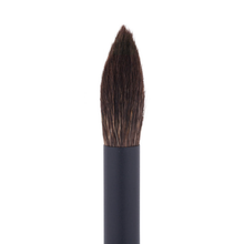 Load image into Gallery viewer, Surratt Beauty Artistique Smokey Eye Brush - Large