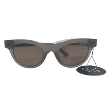 Load image into Gallery viewer, Quay Australia Star Struck Sunglasses - Gray/Brown