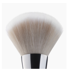 Load image into Gallery viewer, e.l.f. Cosmetics Precision Brush Collection - No.101 Powder Brush