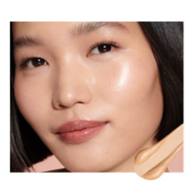 Load image into Gallery viewer, Charlotte Tilbury Hollywood Flawless Filter Liquid Highlighter - 2.5 Fair