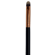 Load image into Gallery viewer, Morphe Makeup Brushes Collection Rose Gold - R42 Oval Concealer