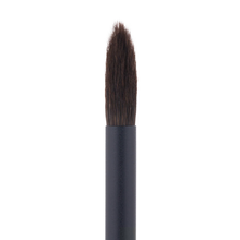 Load image into Gallery viewer, Surratt Beauty Artistique Smokey Eye Brush - Small