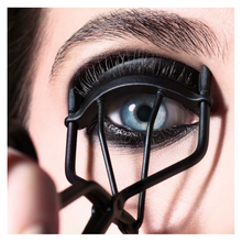 Load image into Gallery viewer, Surratt Beauty Relevee Lash Curler - Black