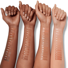Load image into Gallery viewer, Clinique Even Better Makeup SPF 15 Foundation 1 oz - CN 28 Ivory