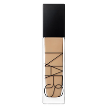 Load image into Gallery viewer, NARS Natural Radiant Longwear Foundation 1 oz - Aruba