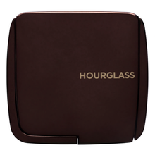 Load image into Gallery viewer, Hourglass Ambient Lighting Finishing Face Powder - Ethereal Light