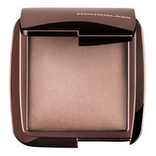 Load image into Gallery viewer, Hourglass Ambient Lighting Finishing Face Powder - Dim Light