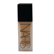 Load image into Gallery viewer, NARS All Day Luminous Weightless Foundation - Barcelona