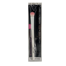 Load image into Gallery viewer, Wet N Wild Essential Brushes - C786 Large Eyeshadow