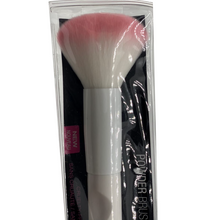 Load image into Gallery viewer, Wet N Wild Essential Brushes - C797 Powder