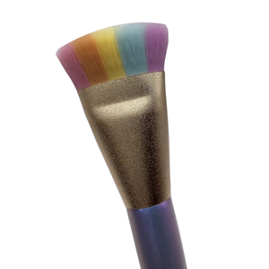 Too Faced Magic Rainbow Strobing Brush