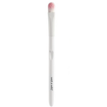 Load image into Gallery viewer, Wet N Wild Essential Brushes - C786 Large Eyeshadow