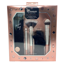 Load image into Gallery viewer, Real Techniques Studded Glam Brush Gift Set