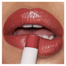 Load image into Gallery viewer, Charlotte Tilbury Hyaluronic Happikiss Balm Lipstick - Enchanting Kiss